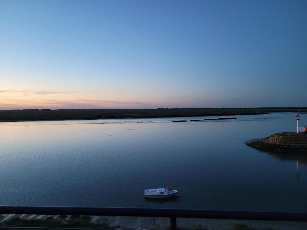 Vue Et Terrasse Panoramique Sur La Baie De Somme Saint-Valery-sur-Somme Exterior foto